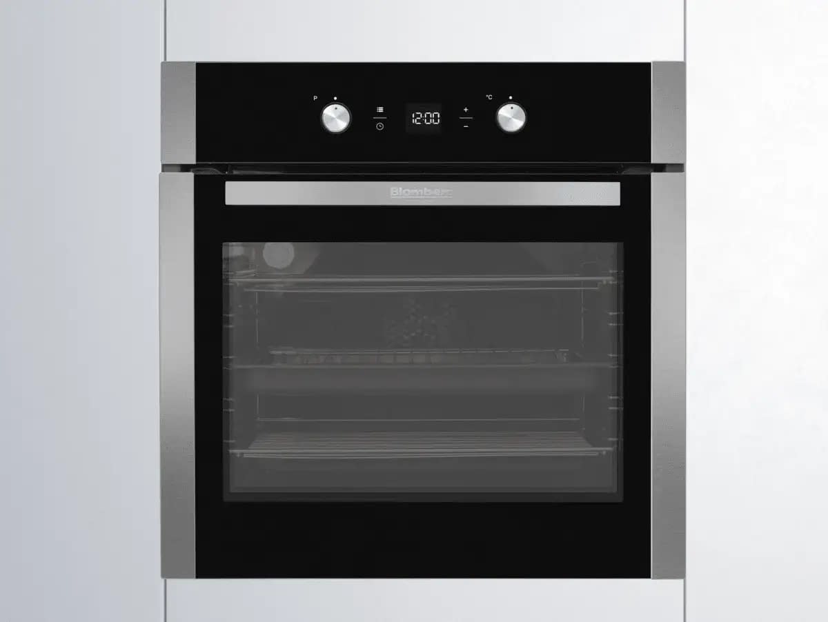 Setup and Safety of Blomberg Oven