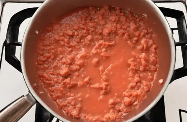 Making the sauce