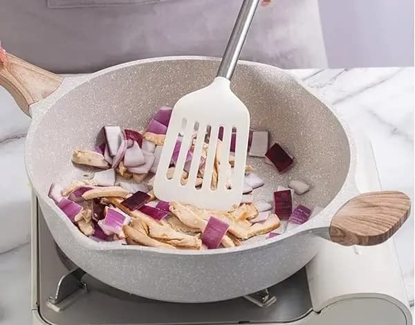 Cast Aluminum Cookware Disadvantages