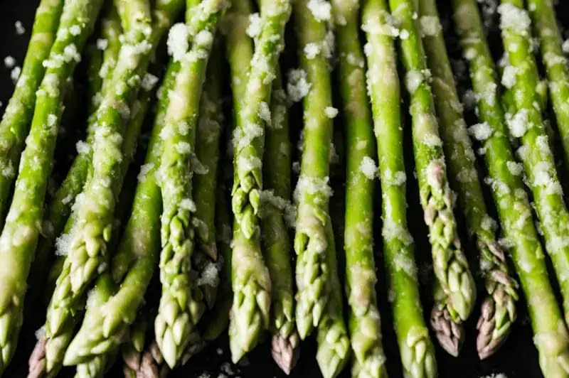 Preparing the Asparagus Thaw and season