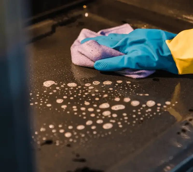 Cleaning the Ninja Foodi Air Fry Oven Interior